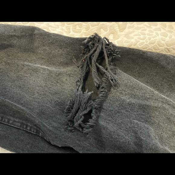 ZARA RIPPED MOM JEAN - Picture 3 of 6